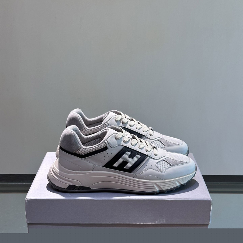 H**mes sneakers